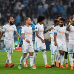 Payet-right-and-other-Marseille-players-they-have-some-feet-in-the-Europa-final-e1524786775923