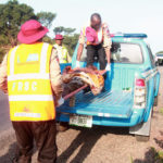 Members-of-the-FRSC-assisting-wounded-occupant-2