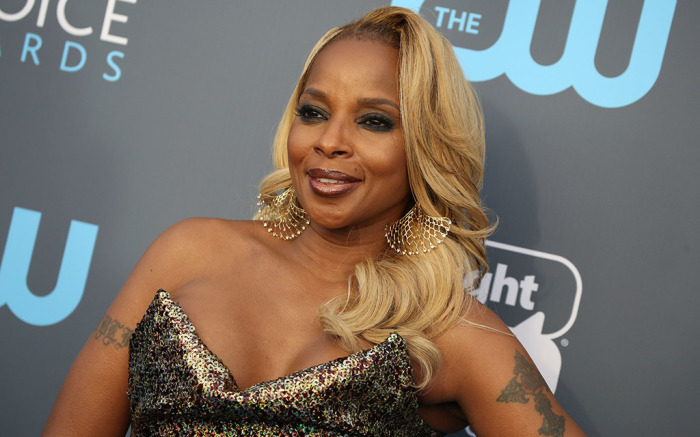 mary-j-blige-red-carpet-style19