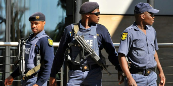 SouthAfricanPolicee1532099480243