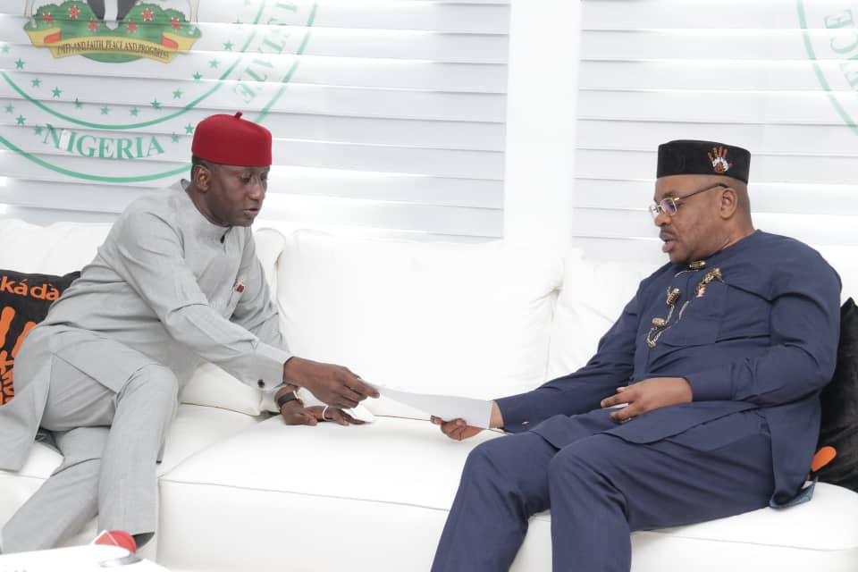 Gov-Udom-with-Minister-of-Steel