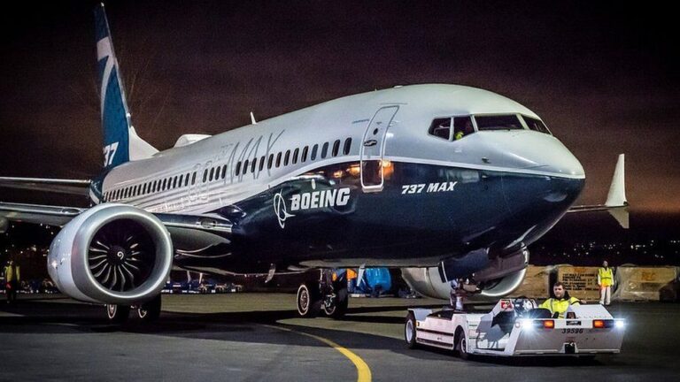 Boeing 737