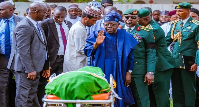 President-Bola-Tinubu-bidding-farewell-to-former-President-Muhammadu-Buhari